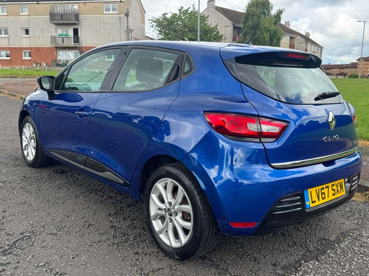 A 2017 RENAULT CLIO 1.5 dCi Dynamique Nav Hatchback 5dr Diesel Manual Euro 6 (s/s) (90 ps) Part A 2017 RENAULT CLIO 1.5 dCi Dynamique Nav Hatchback 5dr Diesel Manual Euro 6 (s/s) (90 ps) Part