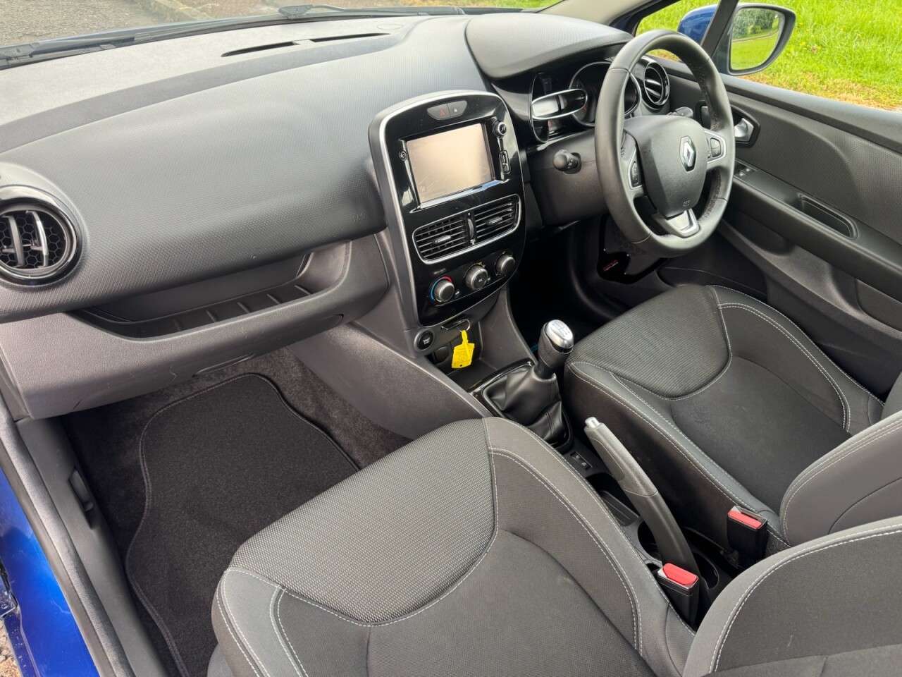 2017 RENAULT CLIO 2017 RENAULT CLIO