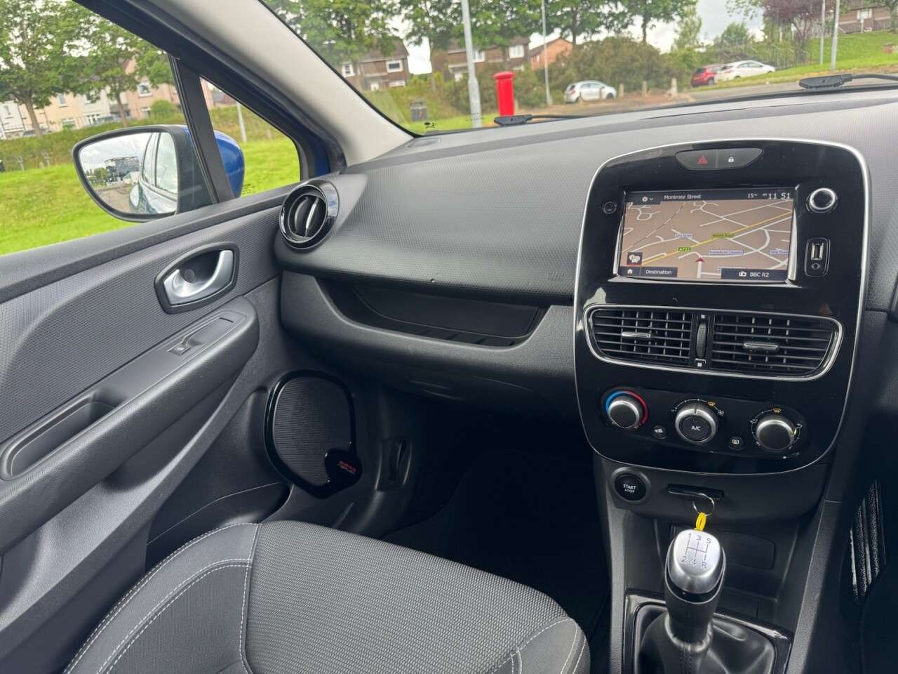 2017 RENAULT CLIO 2017 RENAULT CLIO