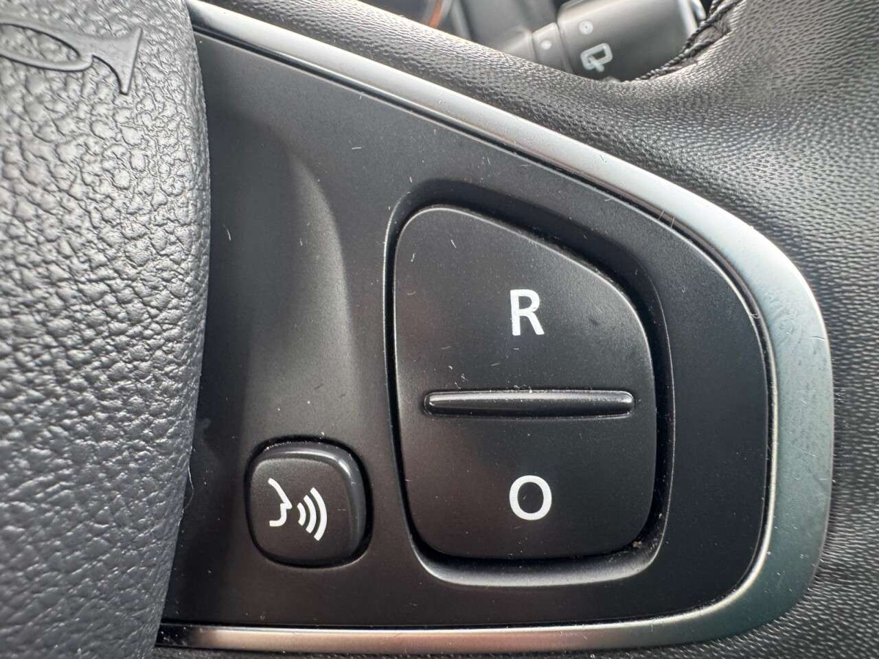 2017 RENAULT CLIO 2017 RENAULT CLIO