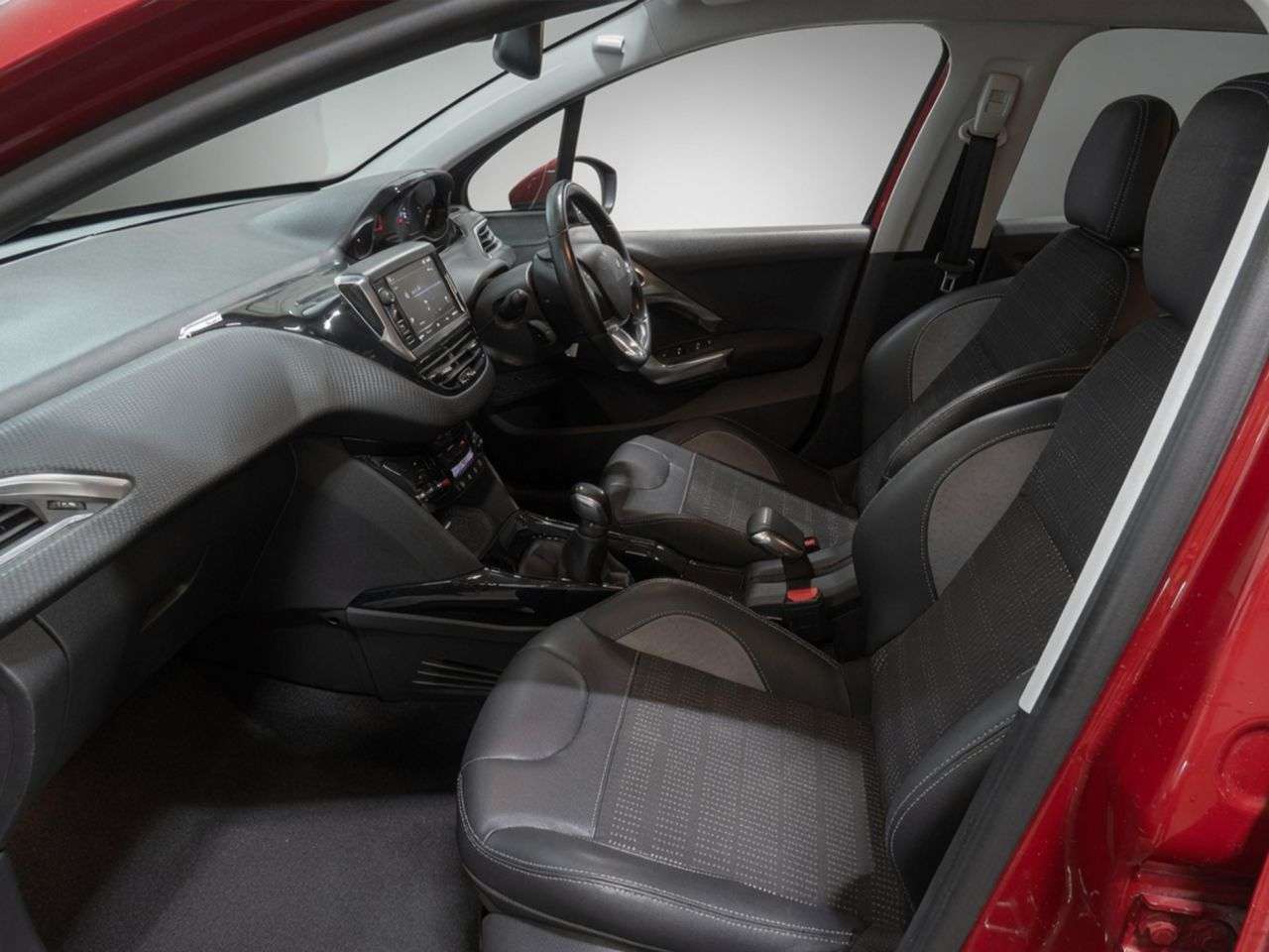 A 2017 PEUGEOT 2008 1.6 BlueHDi Allure SUV 5dr Diesel Manual Euro 6 (s/s) (100 ps) Part Exchang A 2017 PEUGEOT 2008 1.6 BlueHDi Allure SUV 5dr Diesel Manual Euro 6 (s/s) (100 ps) Part Exchang
