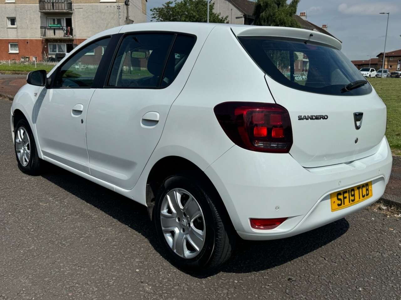 A 2019 DACIA SANDERO 0.9 TCe Comfort Hatchback 5dr Petrol Manual Euro 6 (s/s) (90 ps) Part Excha A 2019 DACIA SANDERO 0.9 TCe Comfort Hatchback 5dr Petrol Manual Euro 6 (s/s) (90 ps) Part Excha