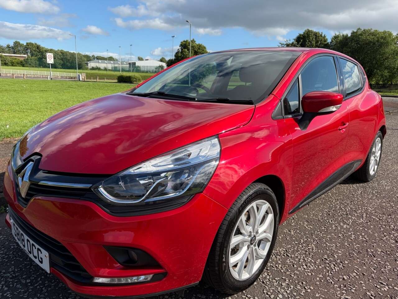 A 2018 RENAULT CLIO 1.2 16V Dynamique Nav Hatchback 5dr Petrol Manual Euro 6 (75 ps) Part Excha A 2018 RENAULT CLIO 1.2 16V Dynamique Nav Hatchback 5dr Petrol Manual Euro 6 (75 ps) Part Excha