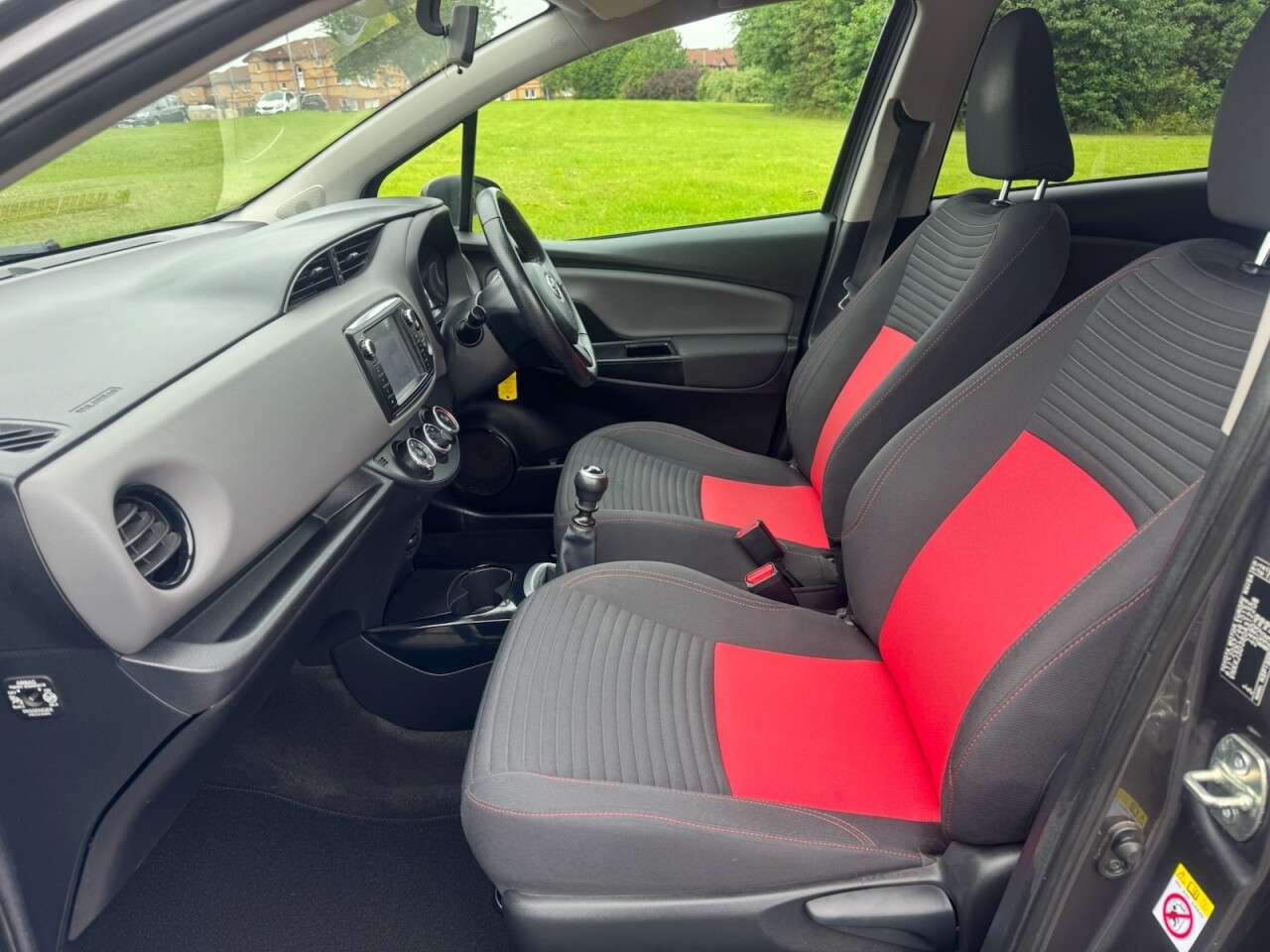 2015 TOYOTA YARIS 2015 TOYOTA YARIS