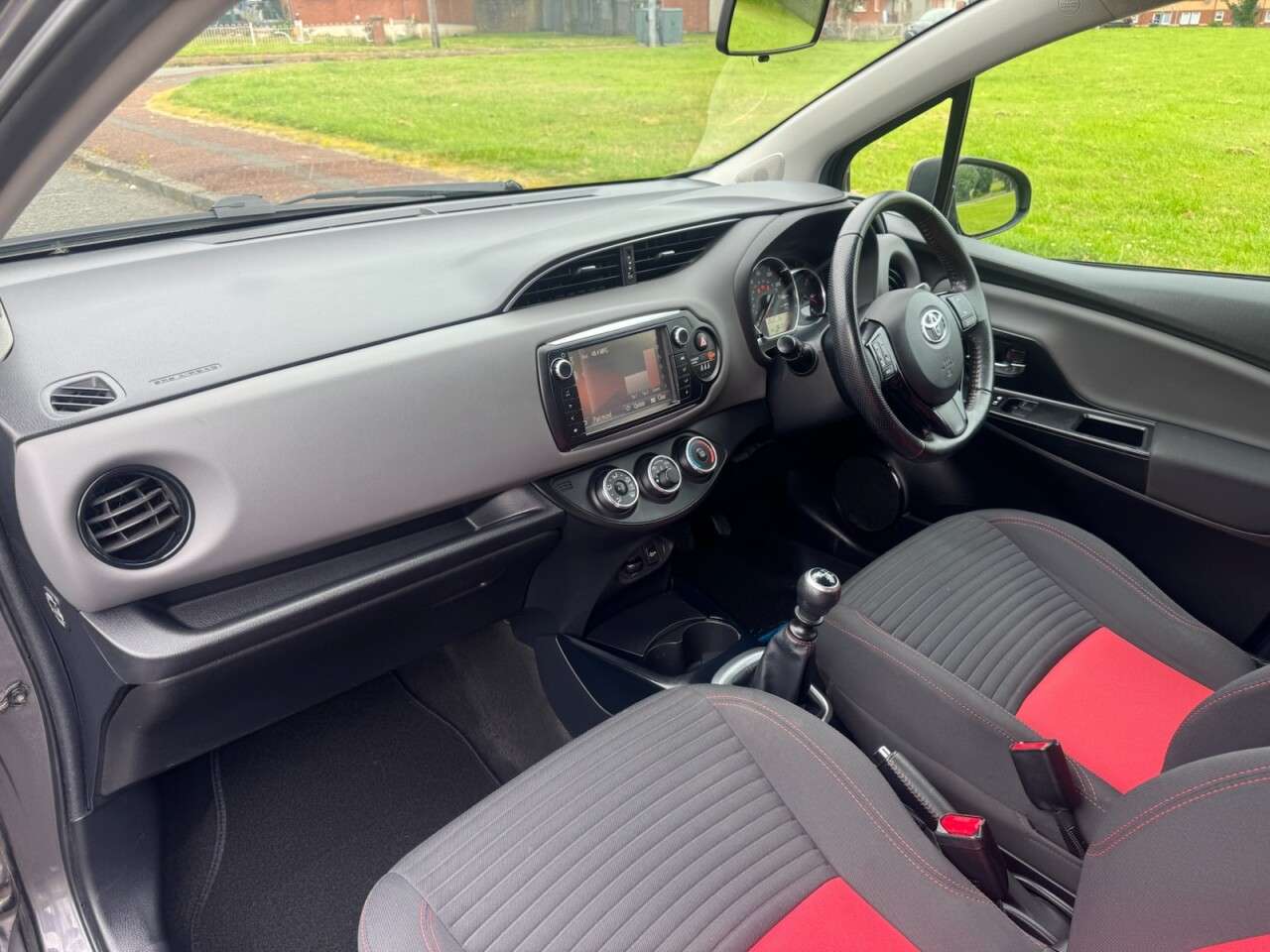 2015 TOYOTA YARIS 2015 TOYOTA YARIS