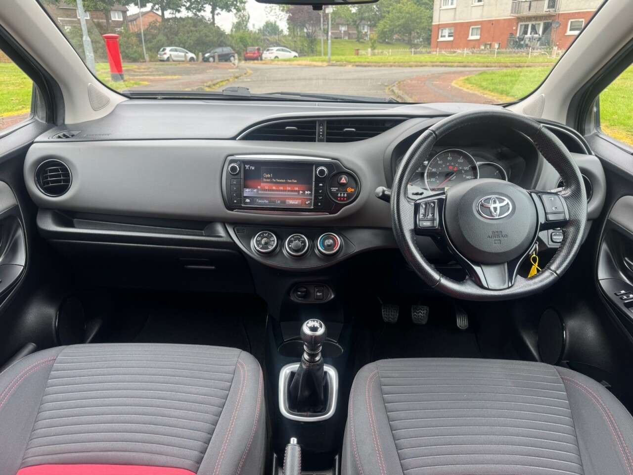 2015 TOYOTA YARIS 2015 TOYOTA YARIS