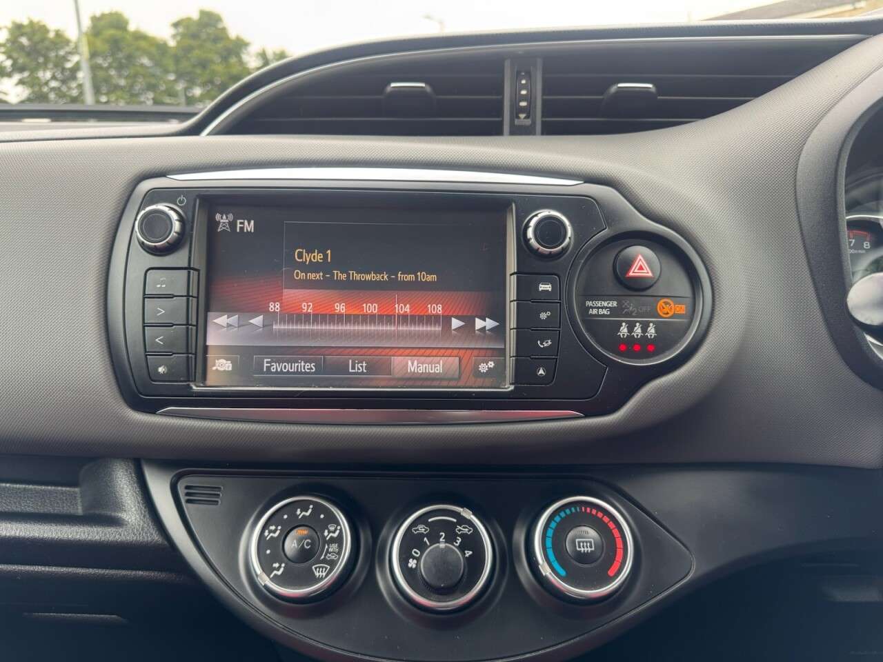 2015 TOYOTA YARIS 2015 TOYOTA YARIS