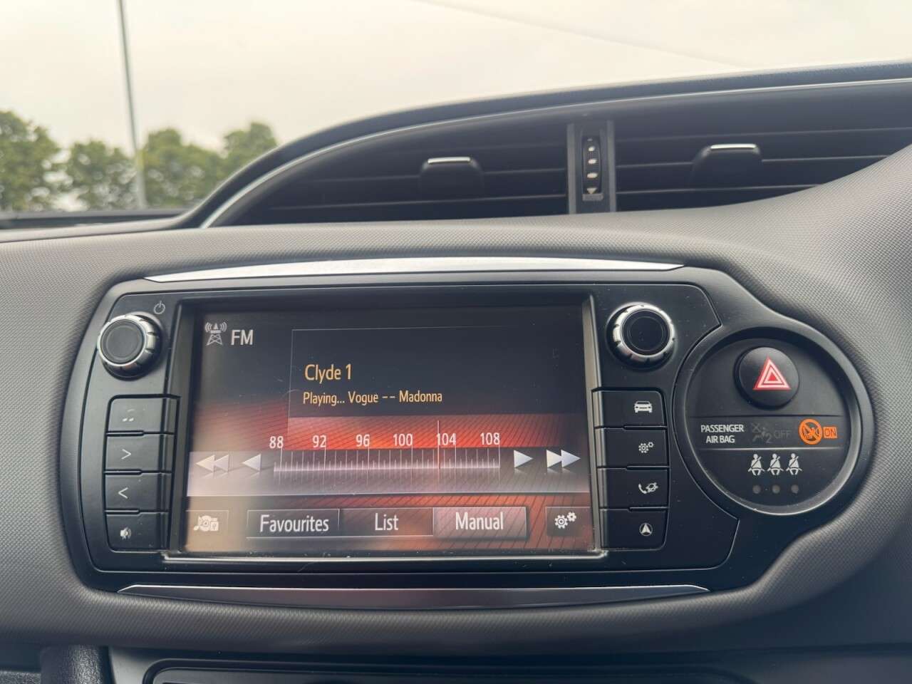 2015 TOYOTA YARIS 2015 TOYOTA YARIS