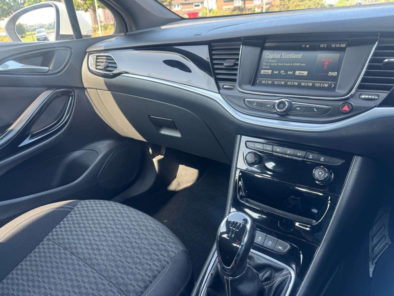 2015 CITROEN C4 CACTUS 2015 CITROEN C4 CACTUS
