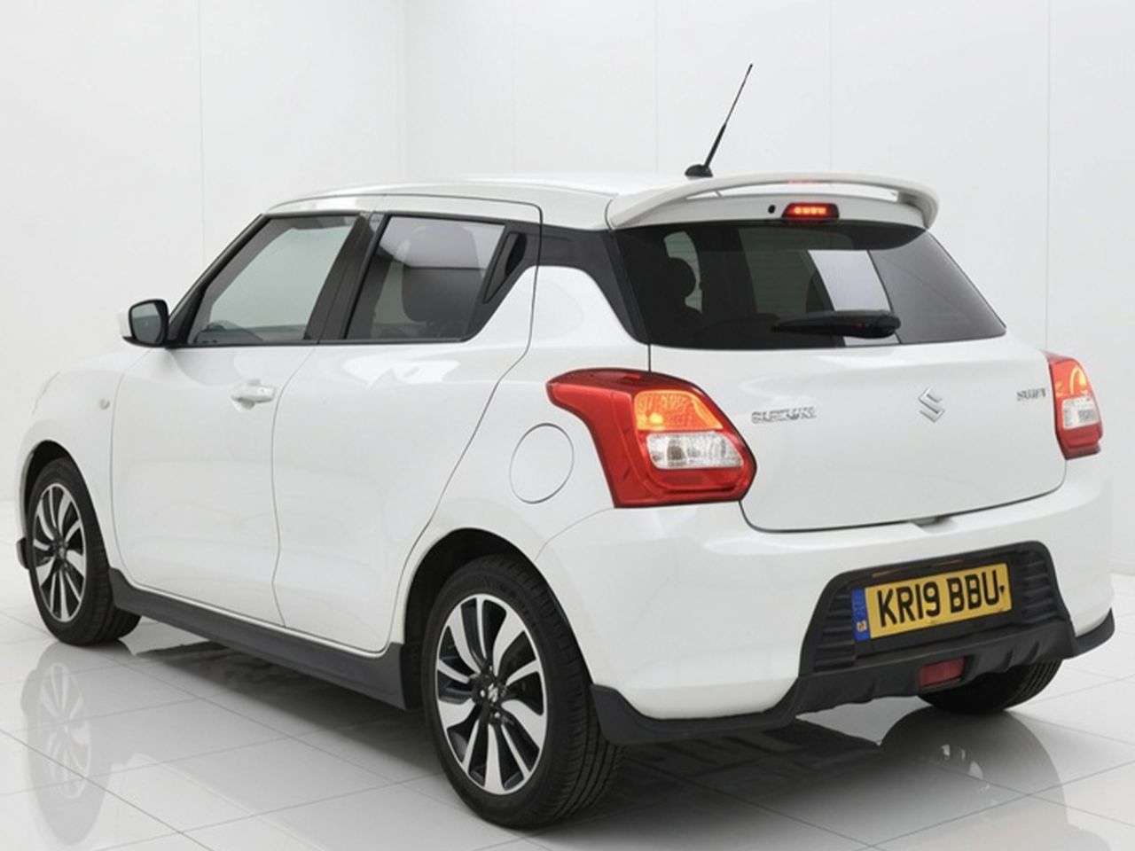 A 2019 SUZUKI SWIFT 1.2 Dualjet Attitude Hatchback 5dr Petrol Manual Euro 6 (s/s) (90 ps) Part A 2019 SUZUKI SWIFT 1.2 Dualjet Attitude Hatchback 5dr Petrol Manual Euro 6 (s/s) (90 ps) Part