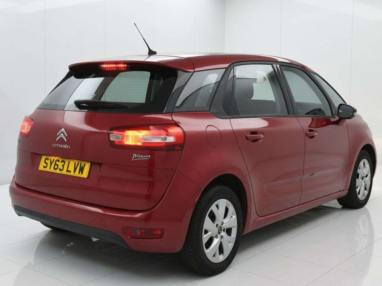 A 2013 CITROEN C4 PICASSO 1.6 e-HDi Airdream VTR+ MPV 5dr Diesel Manual Euro 5 (s/s) (115 ps) Part Ex A 2013 CITROEN C4 PICASSO 1.6 e-HDi Airdream VTR+ MPV 5dr Diesel Manual Euro 5 (s/s) (115 ps) Part Ex