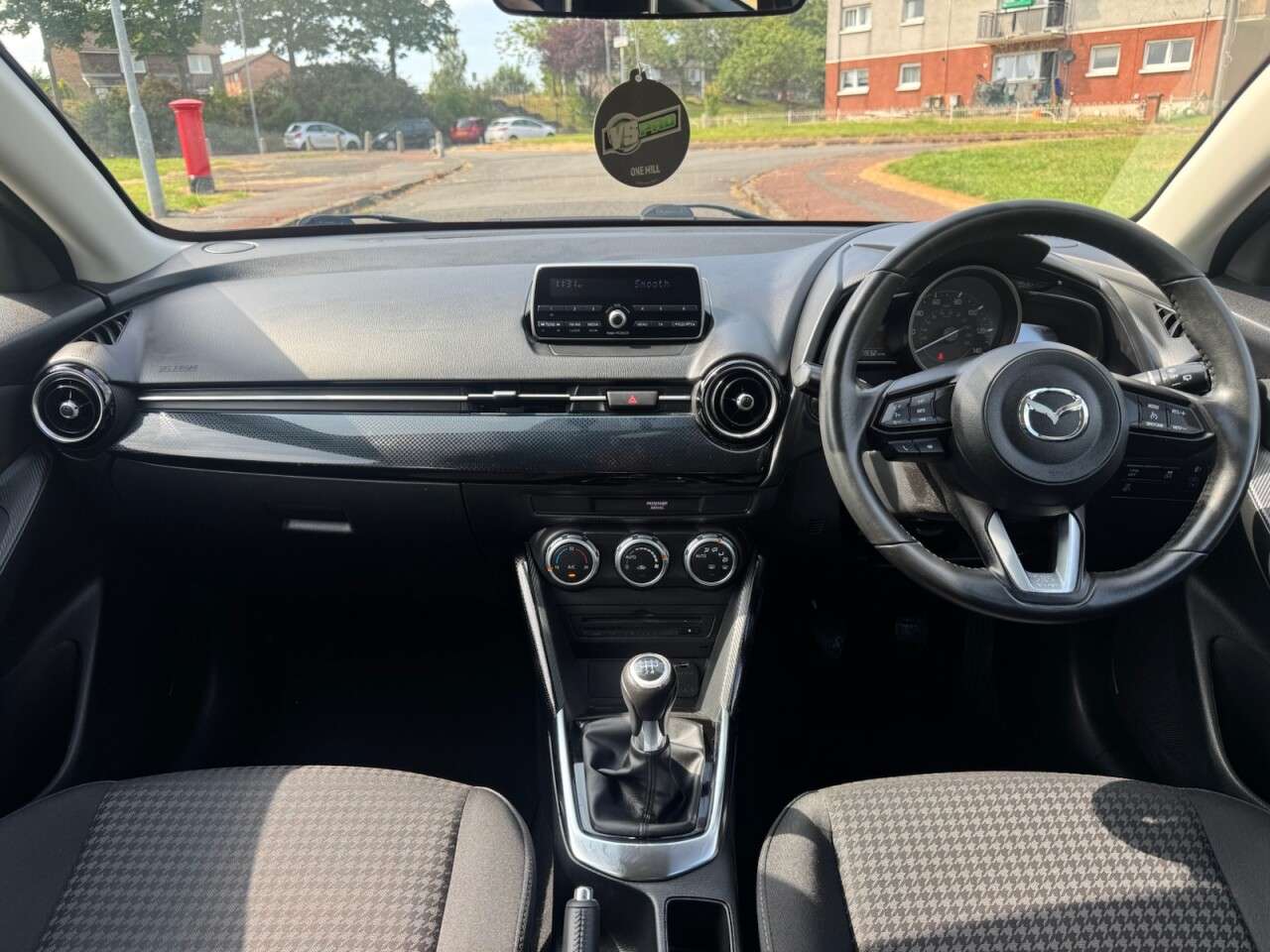 2018 MAZDA MAZDA2 2018 MAZDA MAZDA2