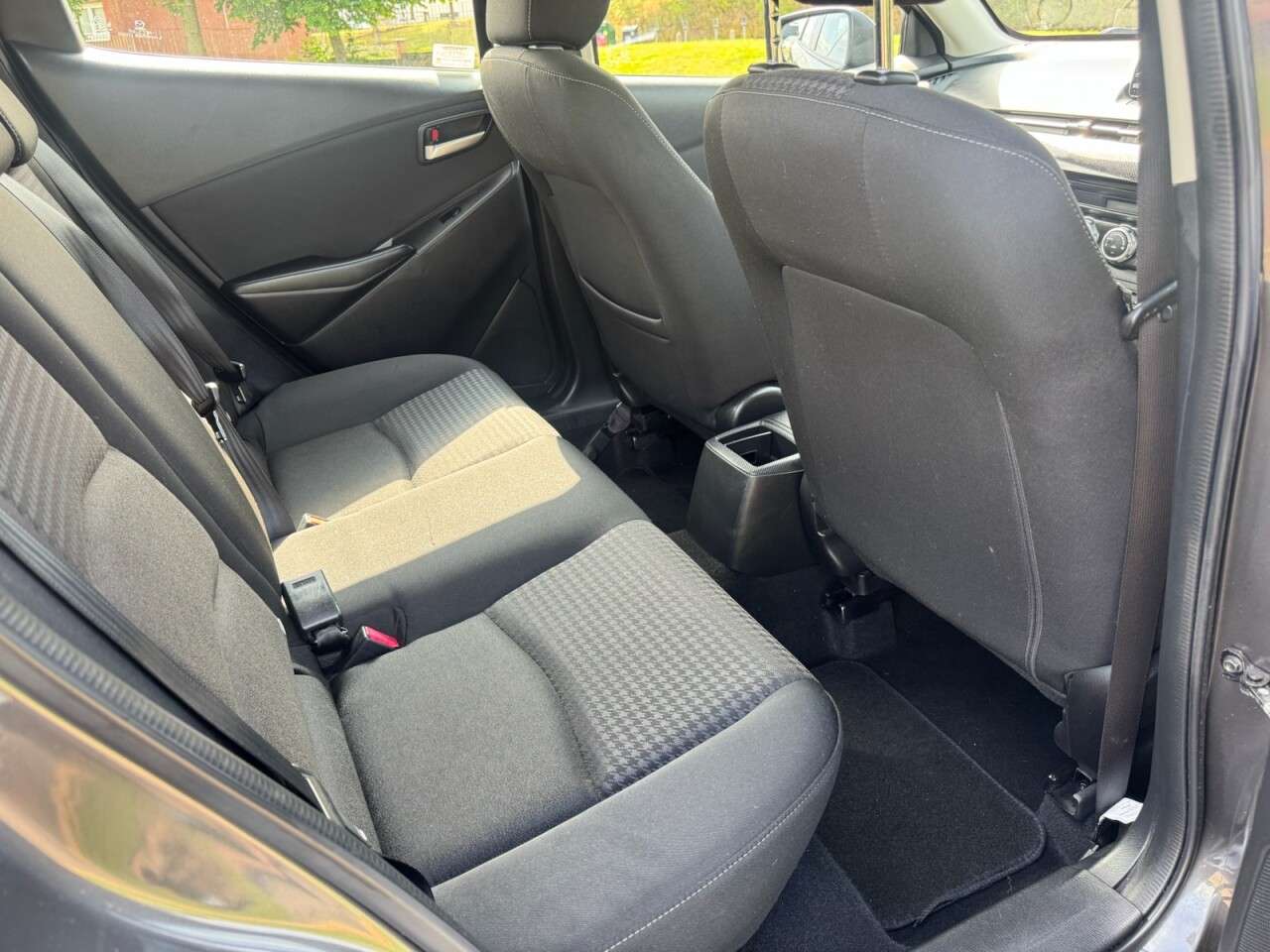 2018 MAZDA MAZDA2 2018 MAZDA MAZDA2
