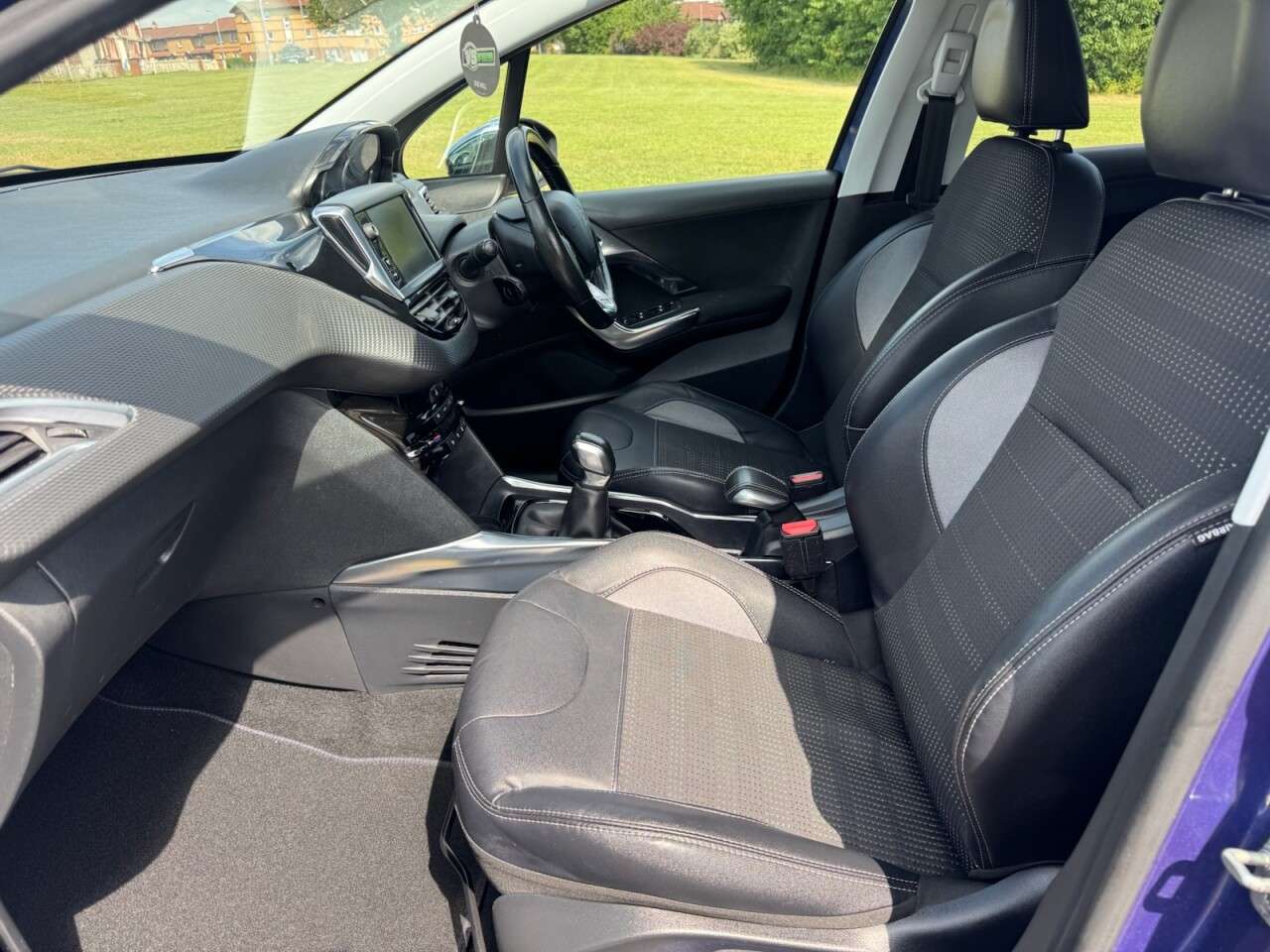 2014 PEUGEOT 2008 2014 PEUGEOT 2008