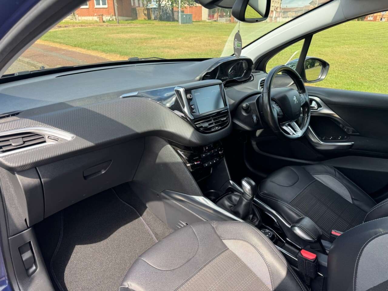 2014 PEUGEOT 2008 2014 PEUGEOT 2008