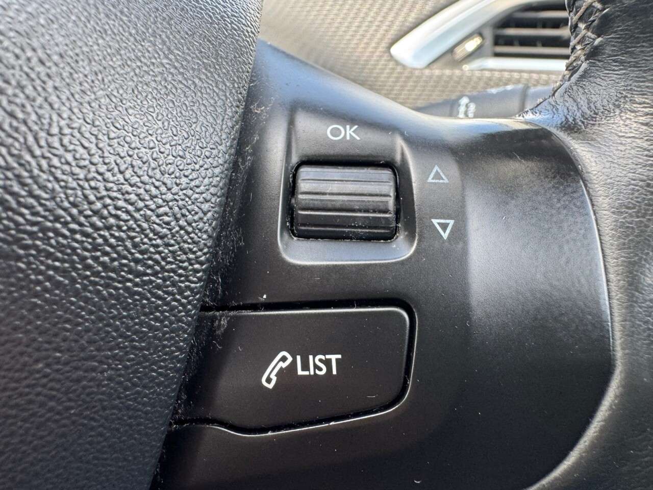2014 PEUGEOT 2008 2014 PEUGEOT 2008