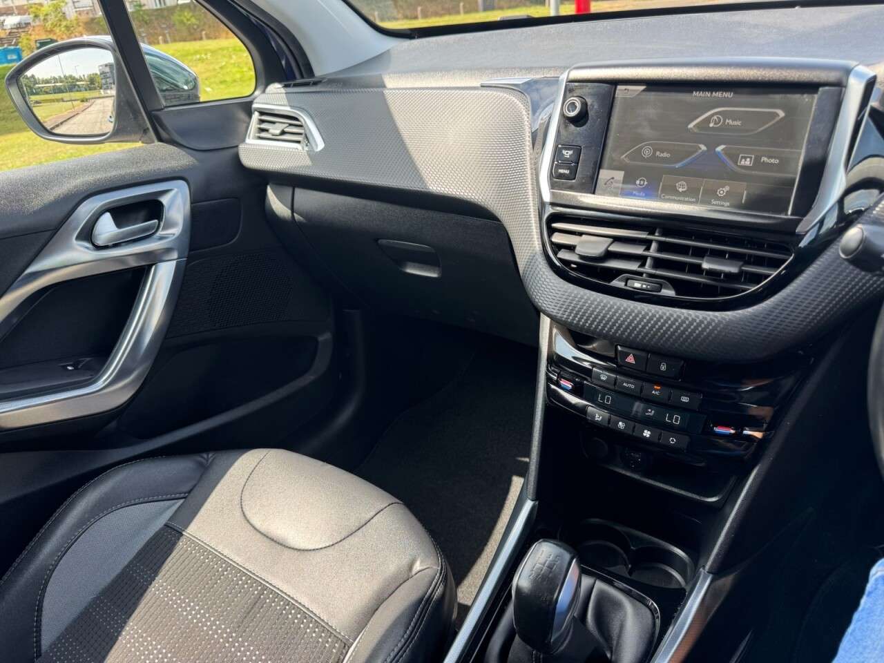 2014 PEUGEOT 2008 2014 PEUGEOT 2008
