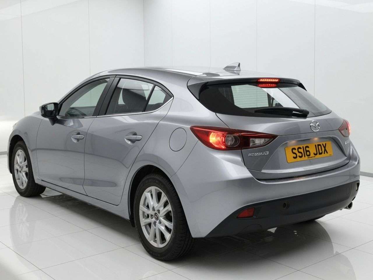 A 2016 MAZDA MAZDA3 1.5 SKYACTIV-G SE Hatchback 5dr Petrol Manual Euro 5 (s/s) (100 ps) Part Ex A 2016 MAZDA MAZDA3 1.5 SKYACTIV-G SE Hatchback 5dr Petrol Manual Euro 5 (s/s) (100 ps) Part Ex