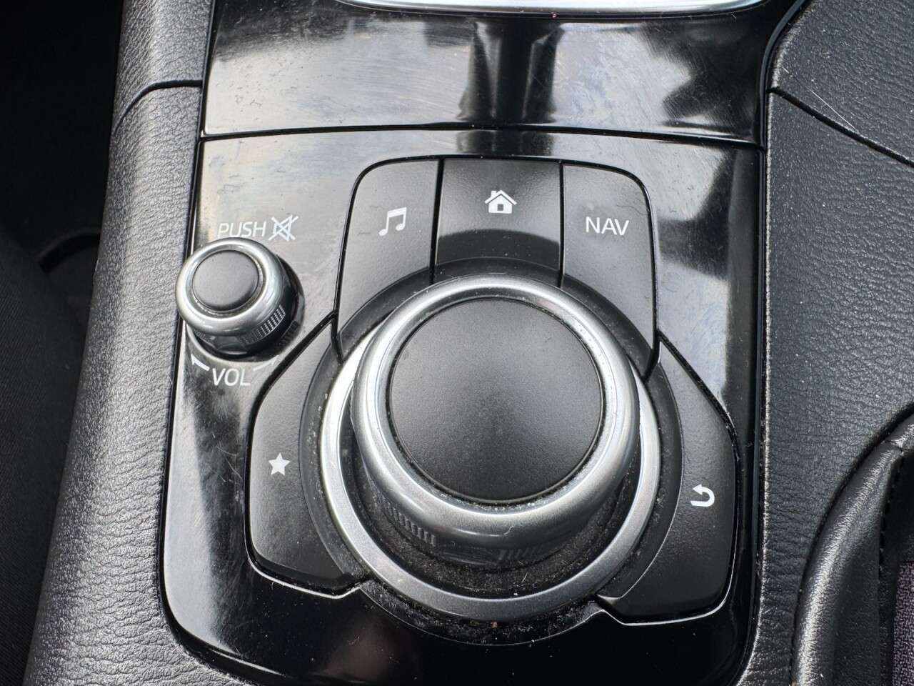 2016 MAZDA MAZDA3 2016 MAZDA MAZDA3