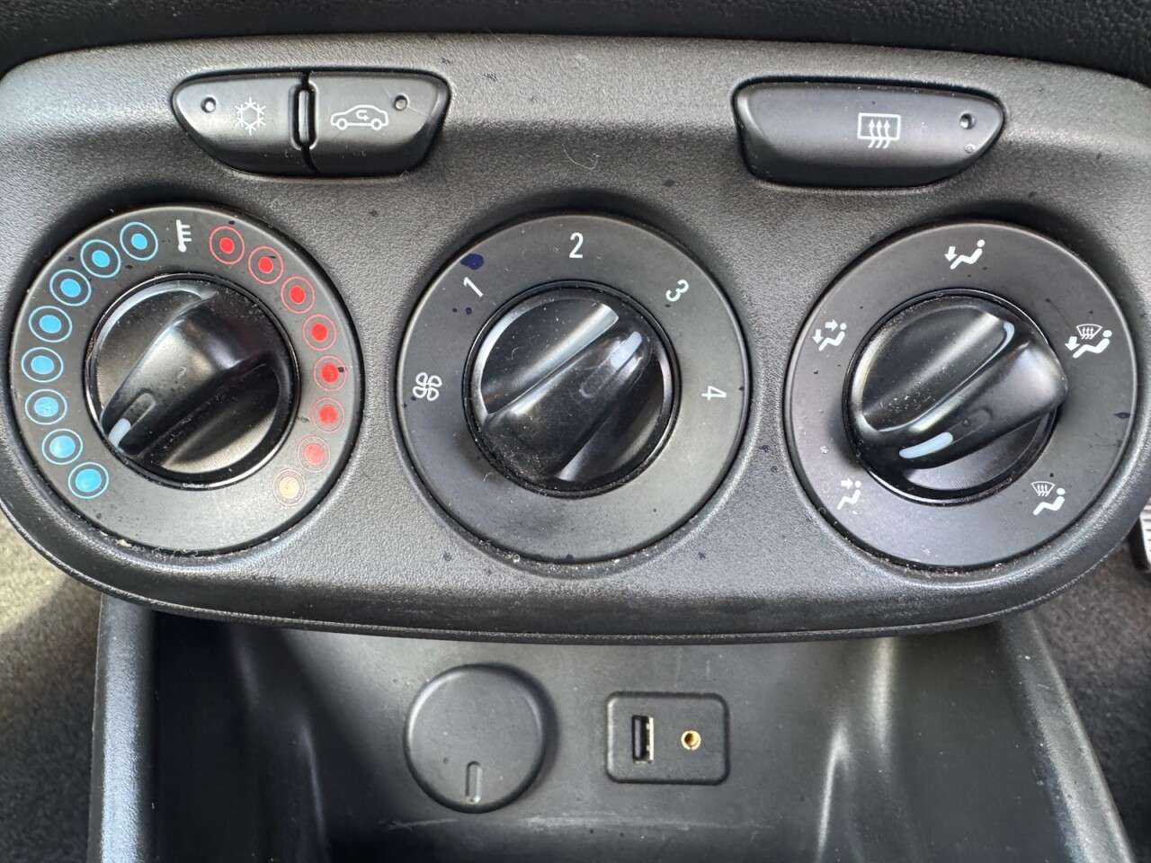 2015 VAUXHALL CORSA 2015 VAUXHALL CORSA