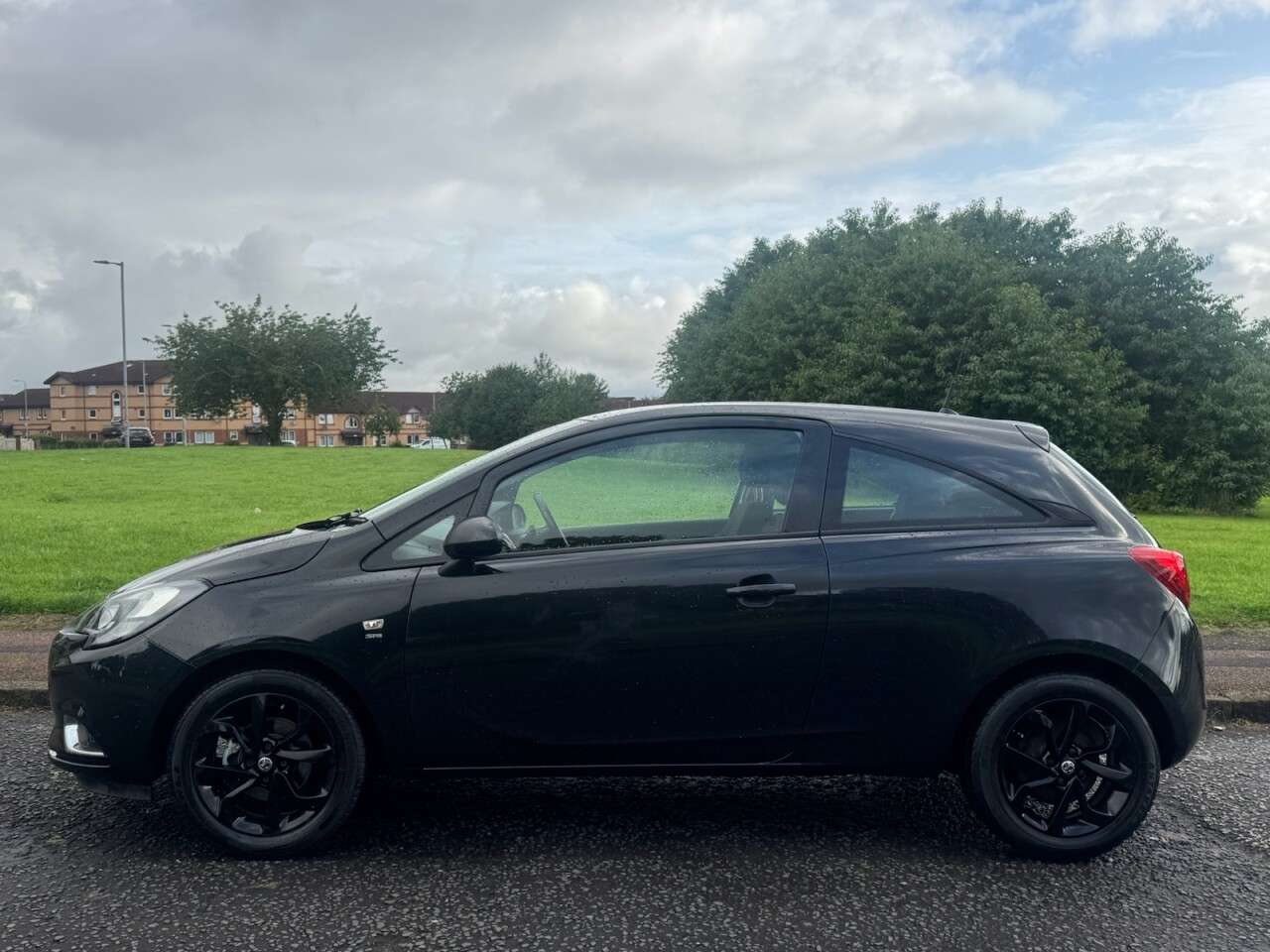 A 2015 VAUXHALL CORSA 1.4i ecoFLEX SRi Hatchback 3dr Petrol Manual Euro 6 (90 ps) Part Ex Welcome A 2015 VAUXHALL CORSA 1.4i ecoFLEX SRi Hatchback 3dr Petrol Manual Euro 6 (90 ps) Part Ex Welcome