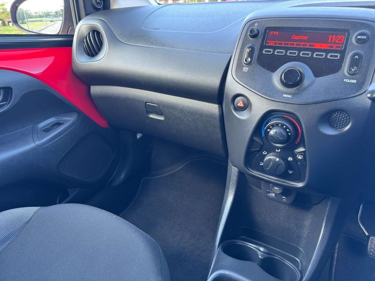 2016 TOYOTA AYGO 2016 TOYOTA AYGO
