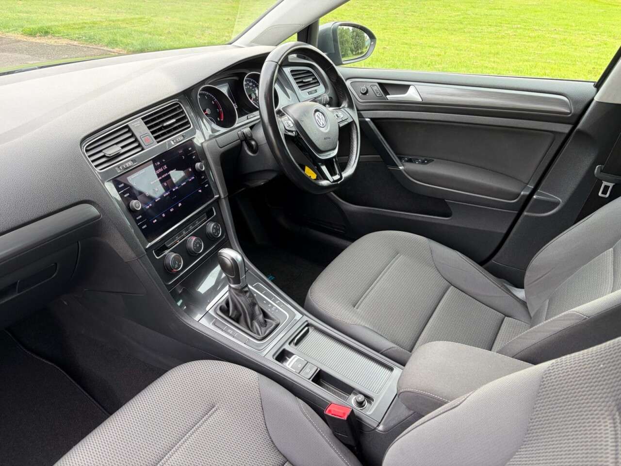 2019 VOLKSWAGEN GOLF 2019 VOLKSWAGEN GOLF