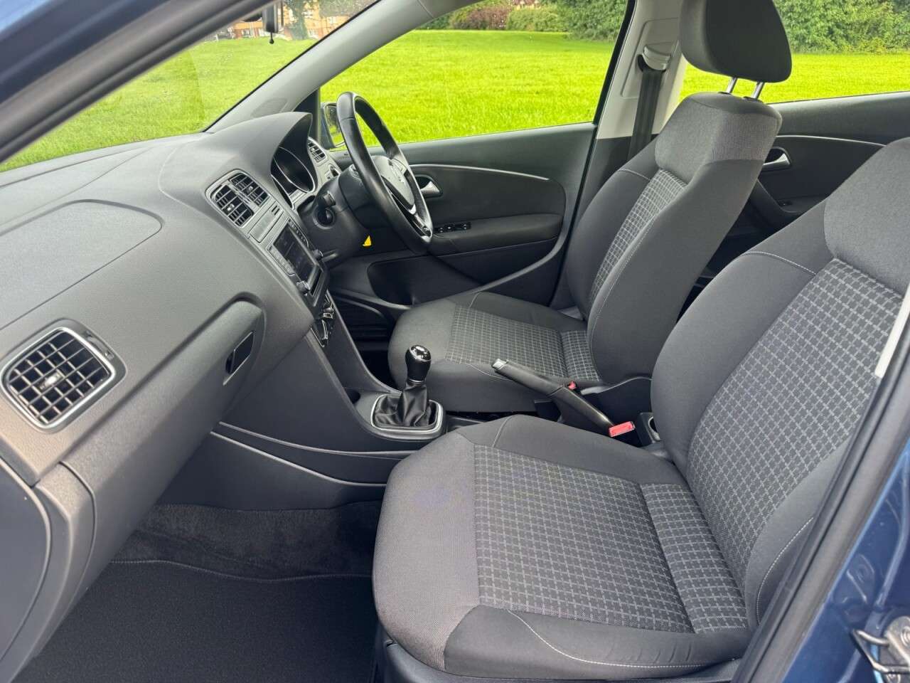 2015 VOLKSWAGEN POLO 2015 VOLKSWAGEN POLO