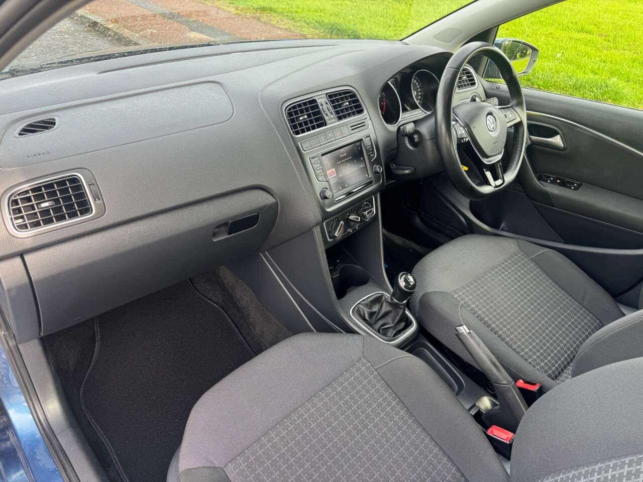 2015 VOLKSWAGEN POLO 2015 VOLKSWAGEN POLO