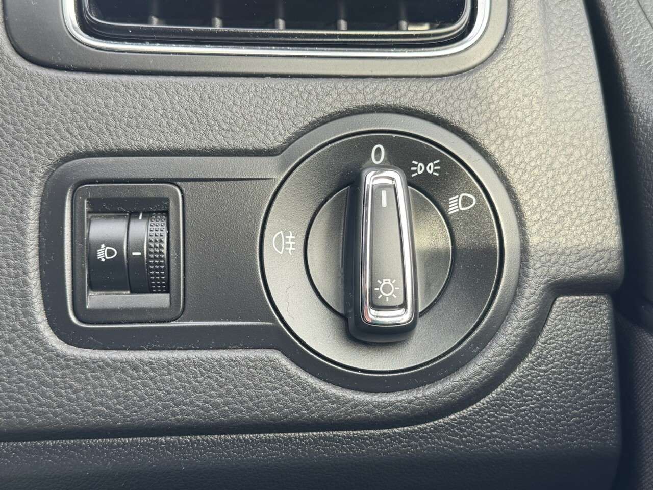 2015 VOLKSWAGEN POLO 2015 VOLKSWAGEN POLO