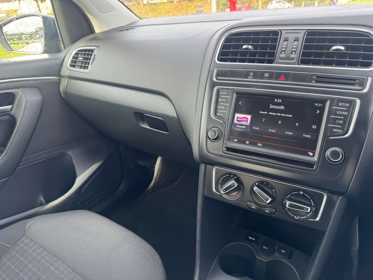2015 VOLKSWAGEN POLO 2015 VOLKSWAGEN POLO