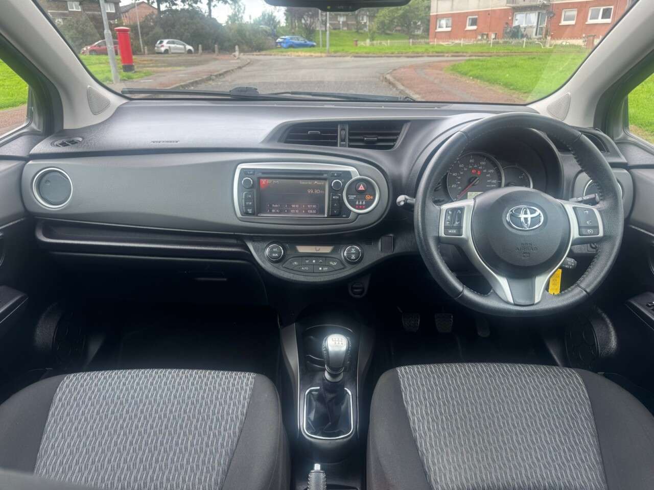 2014 TOYOTA YARIS 2014 TOYOTA YARIS