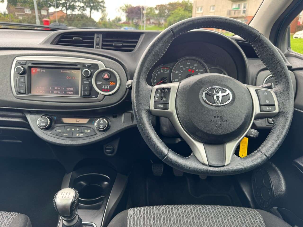 2014 TOYOTA YARIS 2014 TOYOTA YARIS