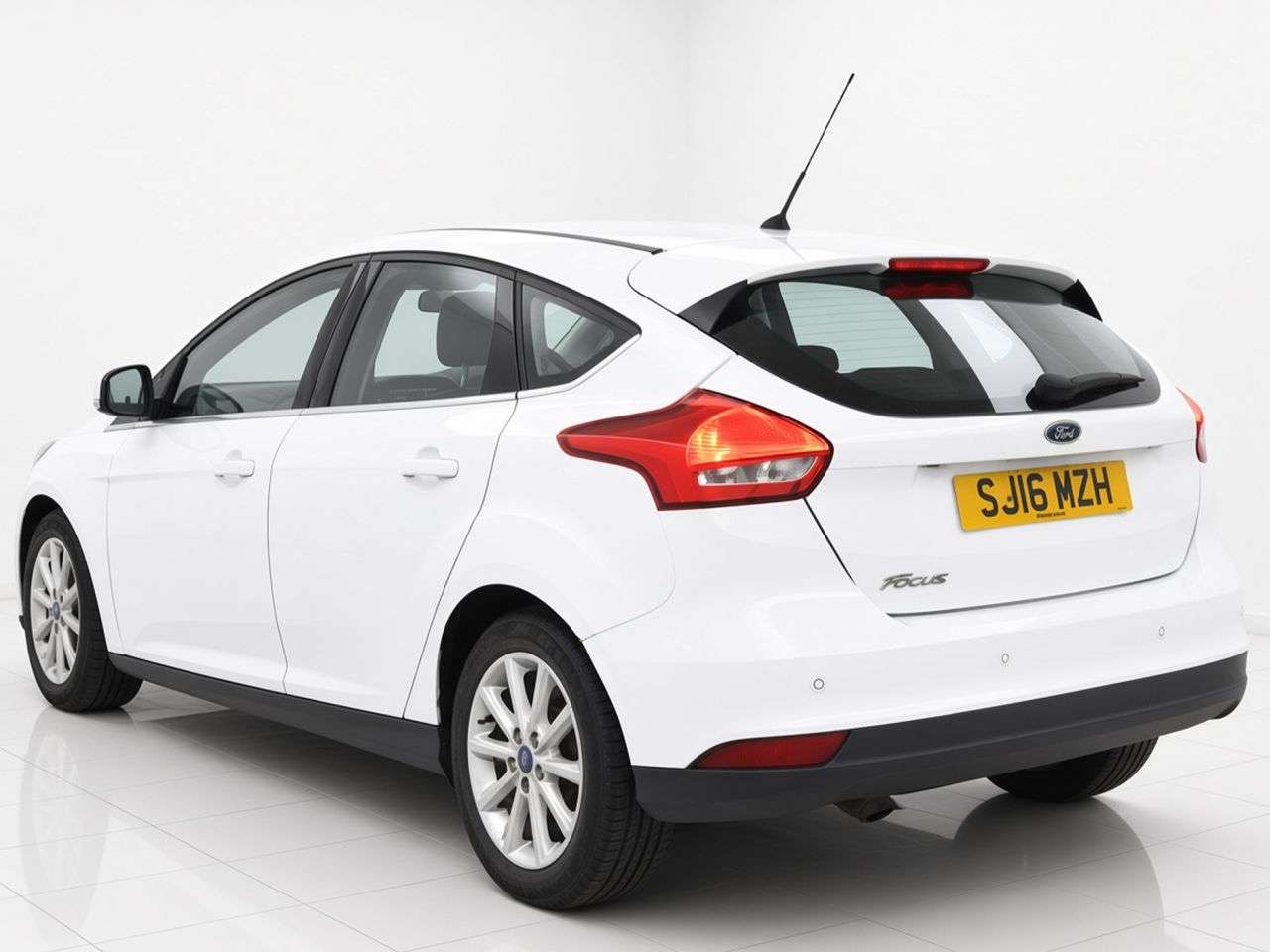 A 2016 FORD FOCUS 1.5 TDCi Titanium Hatchback 5dr Diesel Manual Euro 6 (s/s) (120 ps) Part Ex A 2016 FORD FOCUS 1.5 TDCi Titanium Hatchback 5dr Diesel Manual Euro 6 (s/s) (120 ps) Part Ex