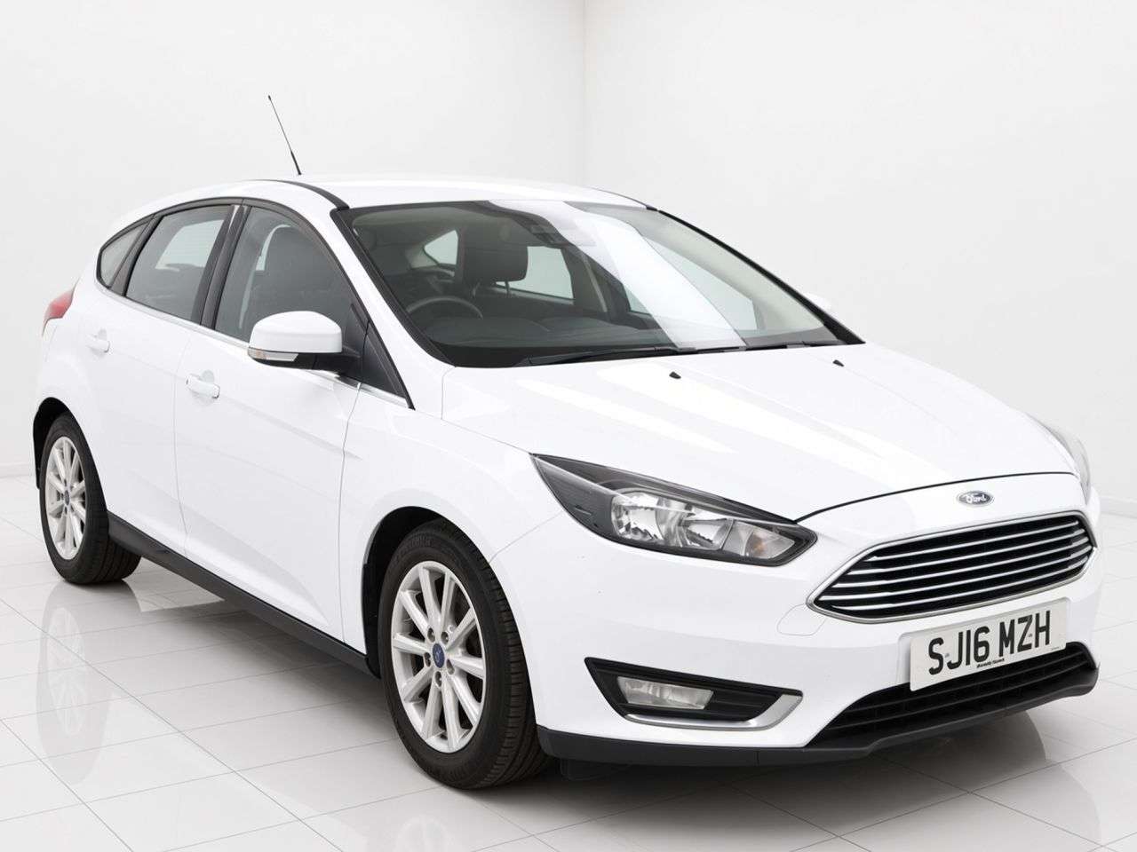A 2016 FORD FOCUS 1.5 TDCi Titanium Hatchback 5dr Diesel Manual Euro 6 (s/s) (120 ps) Part Ex A 2016 FORD FOCUS 1.5 TDCi Titanium Hatchback 5dr Diesel Manual Euro 6 (s/s) (120 ps) Part Ex
