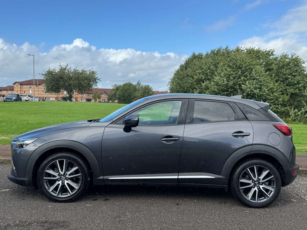 A 2017 MAZDA CX-3 2.0 SKYACTIV-G Sport Nav SUV 5dr Petrol Manual 4WD Euro 6 (s/s) (150 ps) Pa A 2017 MAZDA CX-3 2.0 SKYACTIV-G Sport Nav SUV 5dr Petrol Manual 4WD Euro 6 (s/s) (150 ps) Pa