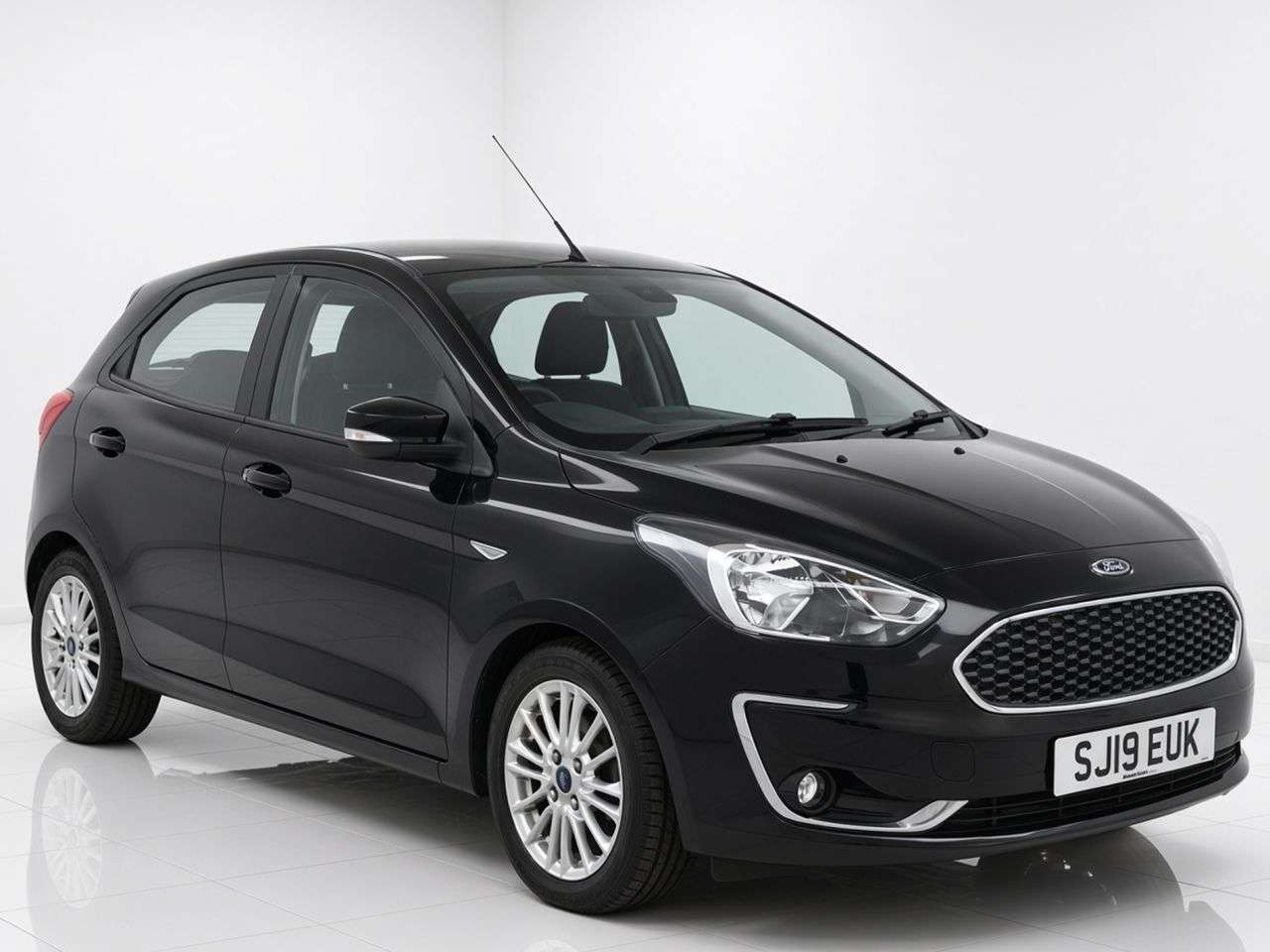 A 2019 FORD KA+ 1.2 Ti-VCT Zetec Hatchback 5dr Petrol Manual Euro 6 (s/s) (70 ps) Part Exch A 2019 FORD KA+ 1.2 Ti-VCT Zetec Hatchback 5dr Petrol Manual Euro 6 (s/s) (70 ps) Part Exch