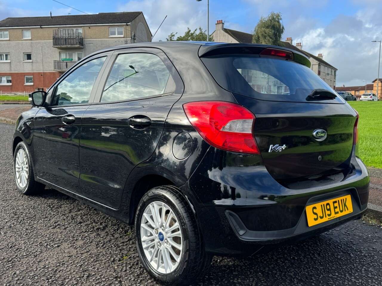 A 2019 FORD KA+ 1.2 Ti-VCT Zetec Hatchback 5dr Petrol Manual Euro 6 (s/s) (70 ps) Part Exch A 2019 FORD KA+ 1.2 Ti-VCT Zetec Hatchback 5dr Petrol Manual Euro 6 (s/s) (70 ps) Part Exch