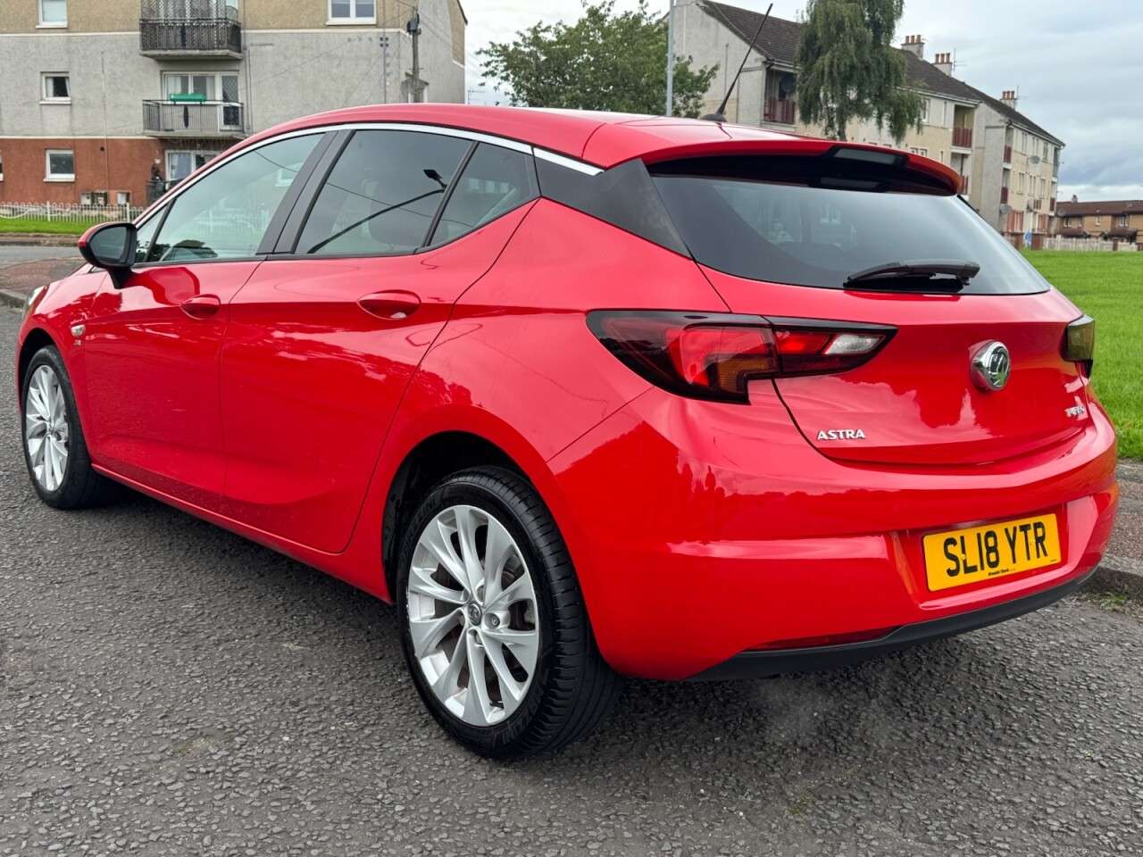 A 2018 VAUXHALL ASTRA 1.4i Turbo SE Hatchback 5dr Petrol Manual Euro 6 (150 ps) Part Exchange Wel A 2018 VAUXHALL ASTRA 1.4i Turbo SE Hatchback 5dr Petrol Manual Euro 6 (150 ps) Part Exchange Wel