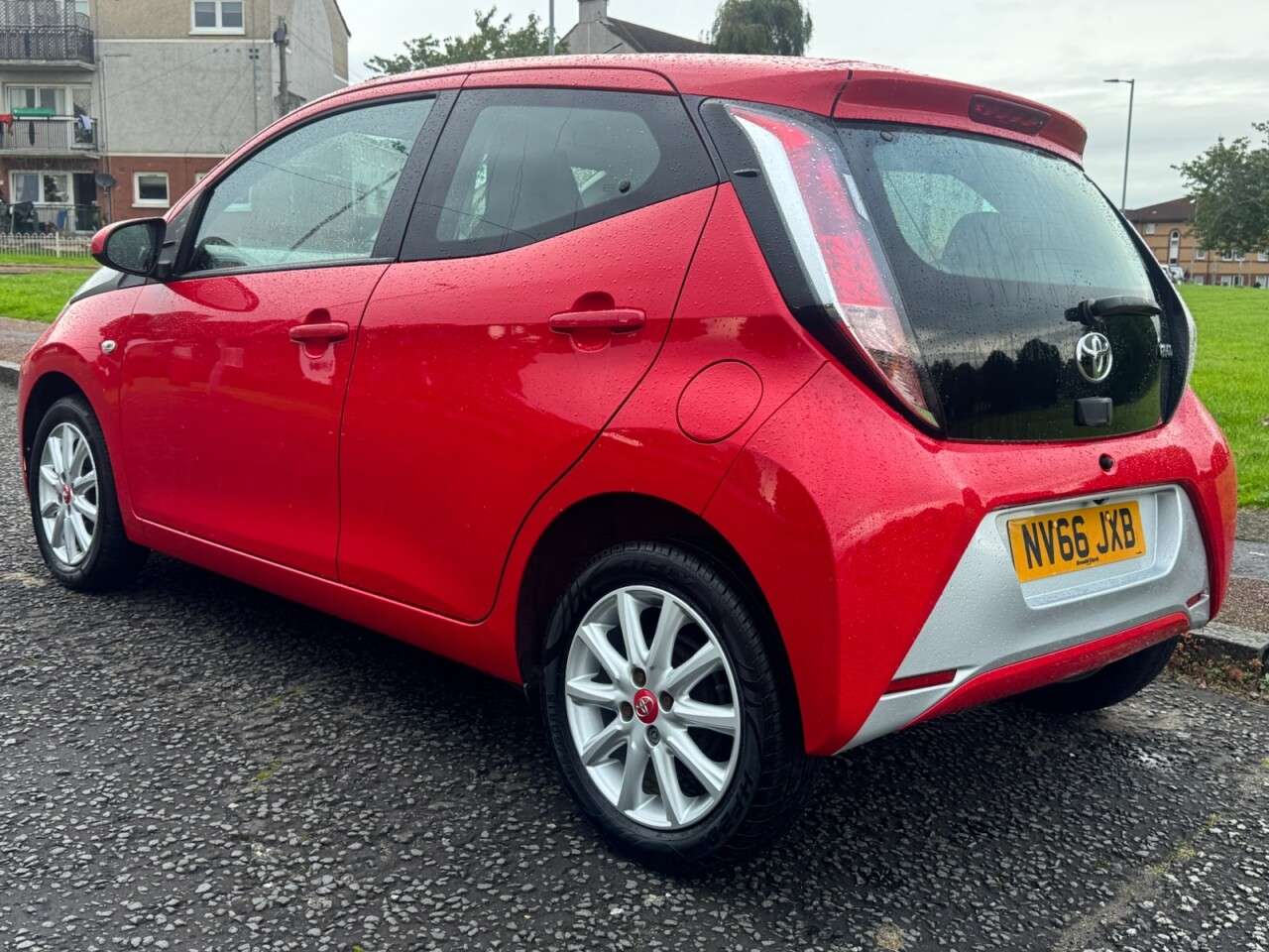 A 2016 TOYOTA AYGO 1.0 VVT-i x-play Hatchback 5dr Petrol Manual Euro 5 Euro 5 (68 ps) Part Exc A 2016 TOYOTA AYGO 1.0 VVT-i x-play Hatchback 5dr Petrol Manual Euro 5 Euro 5 (68 ps) Part Exc