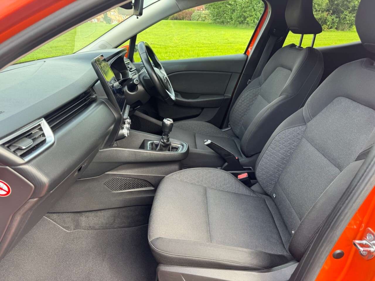 2019 RENAULT CLIO 2019 RENAULT CLIO