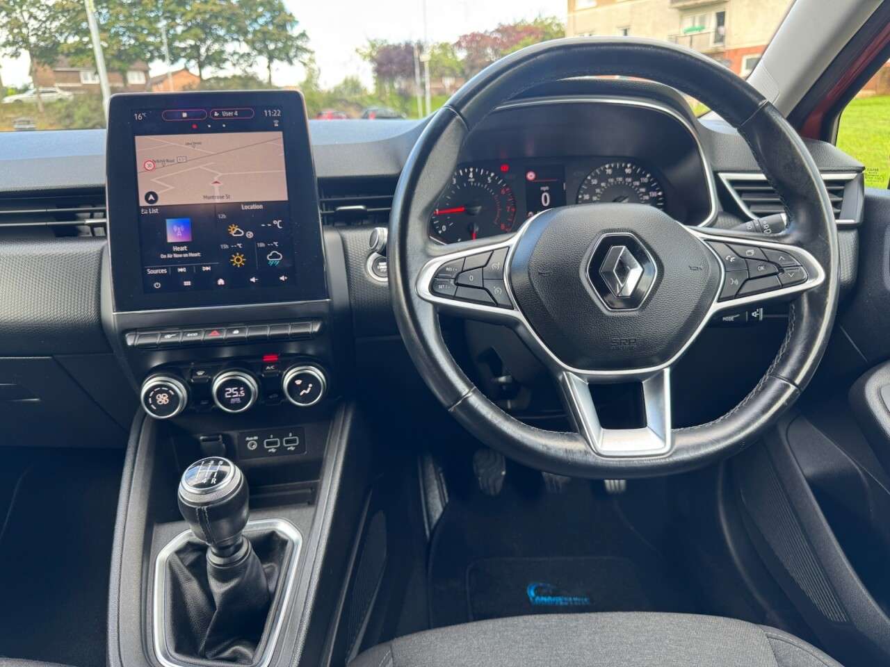 2019 RENAULT CLIO 2019 RENAULT CLIO