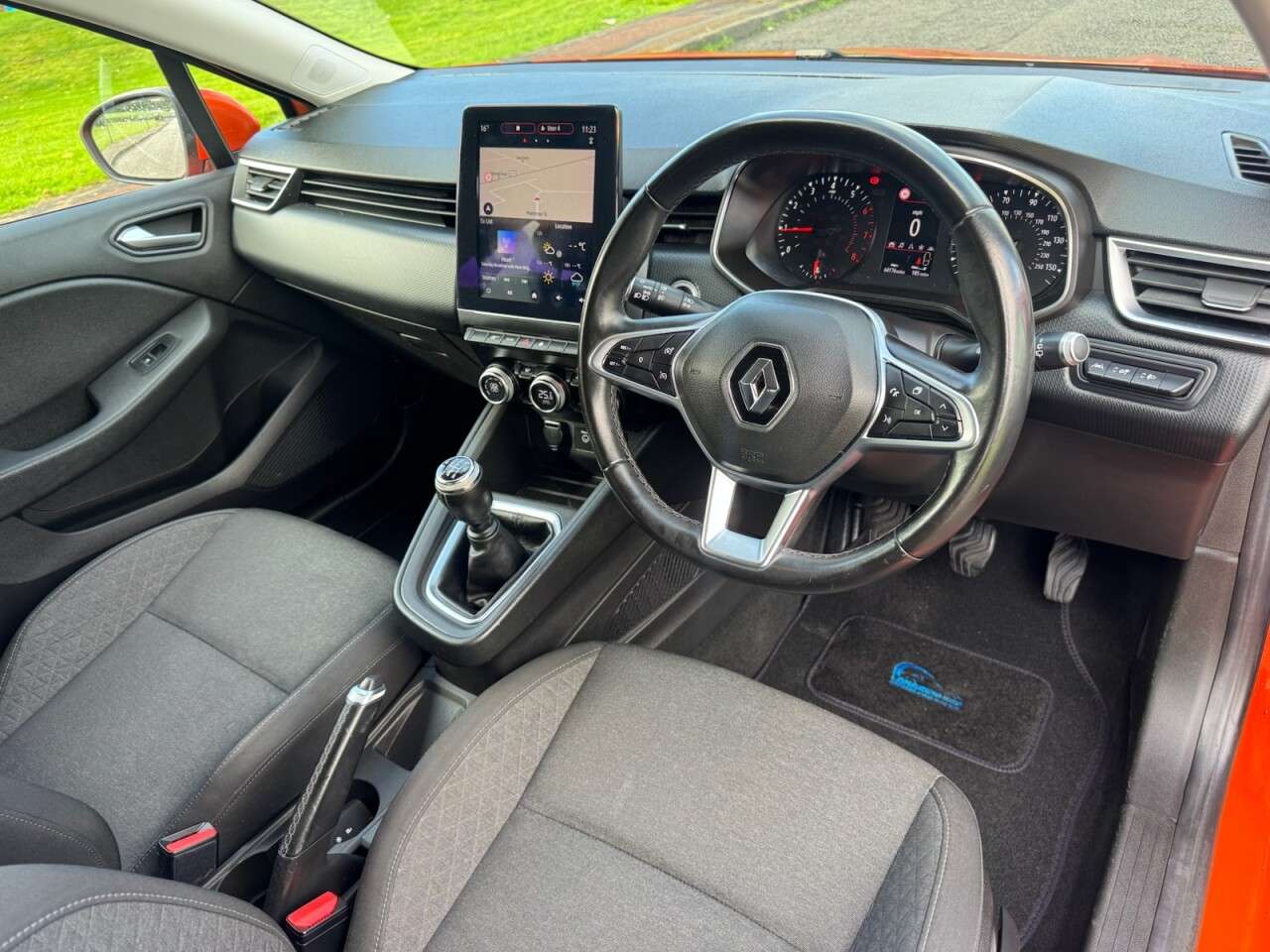 2019 RENAULT CLIO 2019 RENAULT CLIO