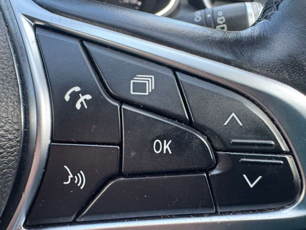 2019 RENAULT CLIO 2019 RENAULT CLIO