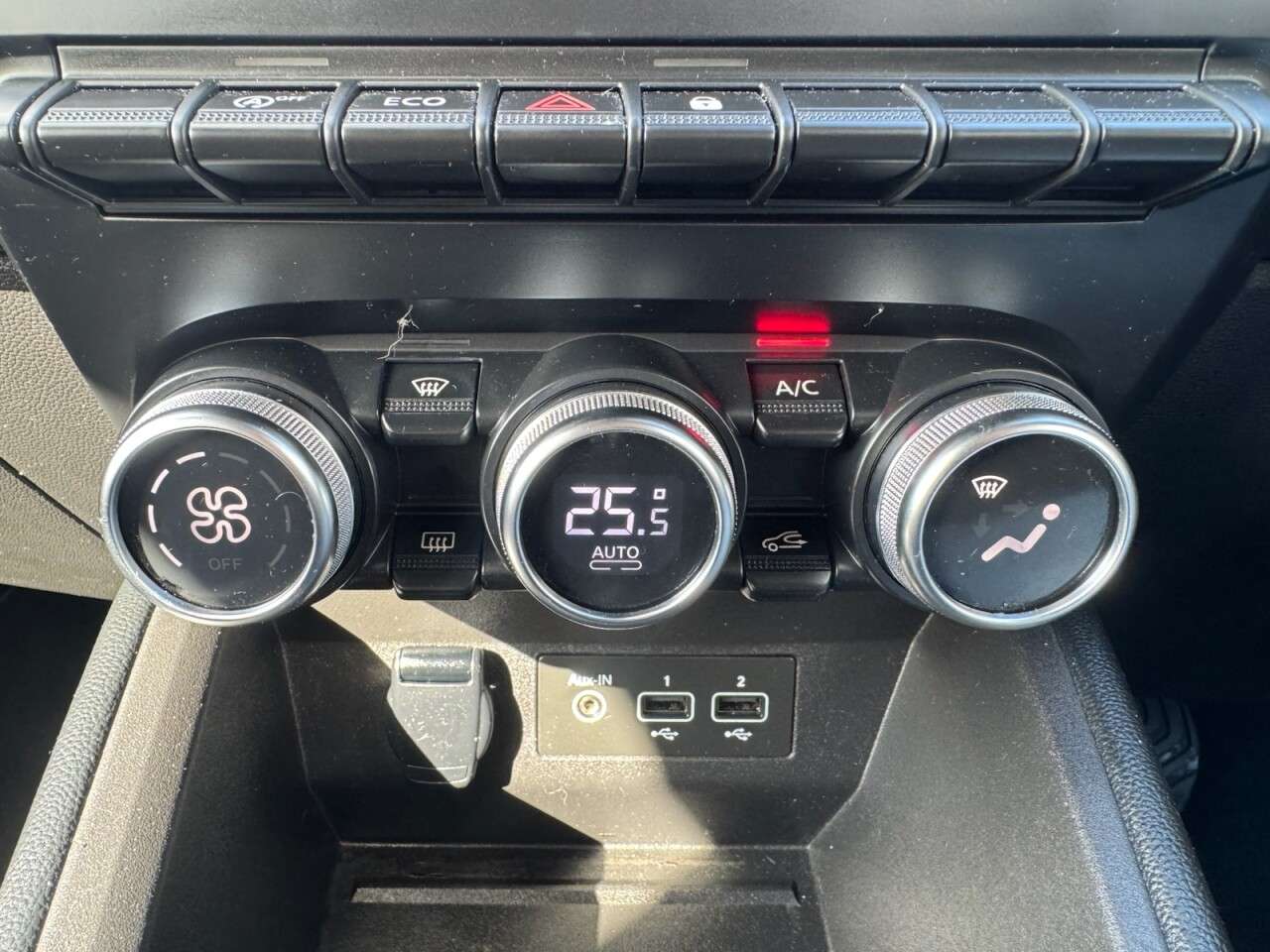 2019 RENAULT CLIO 2019 RENAULT CLIO