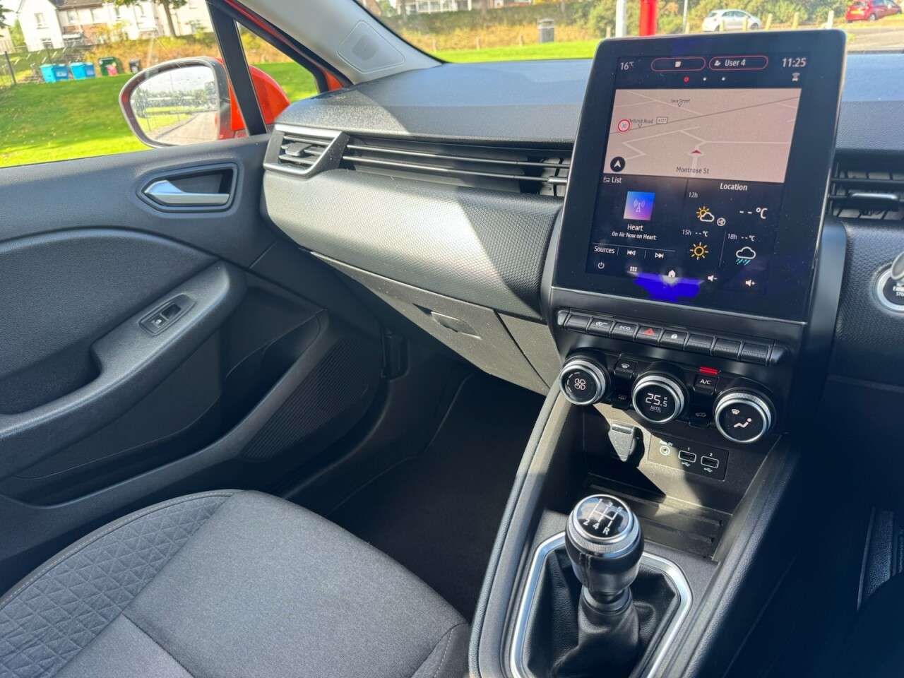 2019 RENAULT CLIO 2019 RENAULT CLIO
