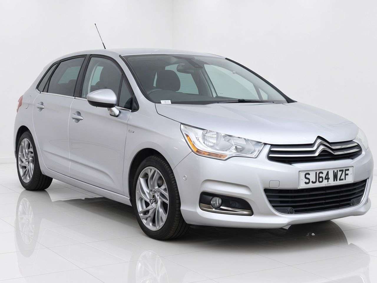 A 2014 CITROEN C4 2.0 HDi Exclusive Hatchback 5dr Diesel Manual Euro 5 (150 ps) Part Ex Welco A 2014 CITROEN C4 2.0 HDi Exclusive Hatchback 5dr Diesel Manual Euro 5 (150 ps) Part Ex Welco