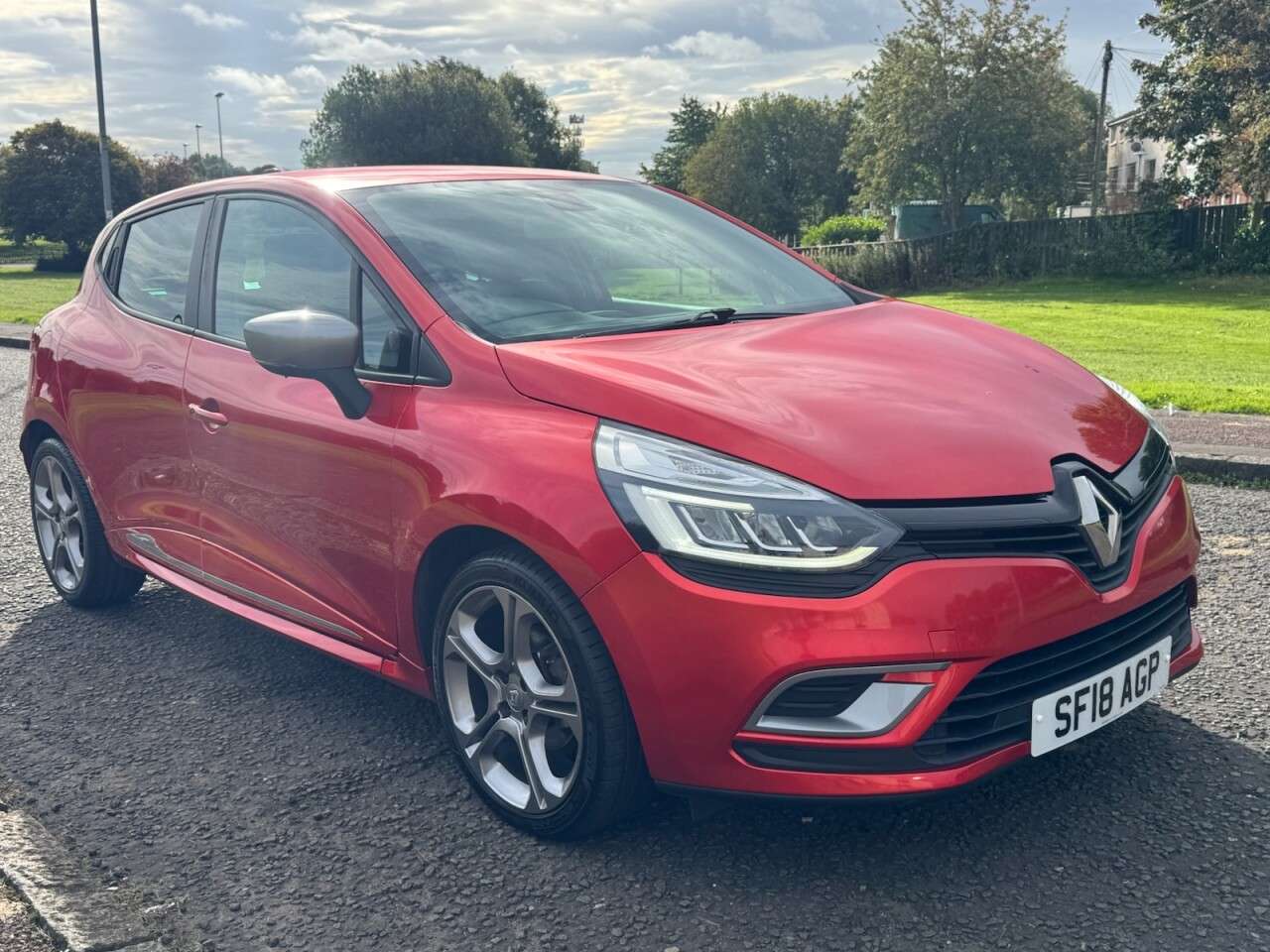 2018 RENAULT CLIO 2018 RENAULT CLIO