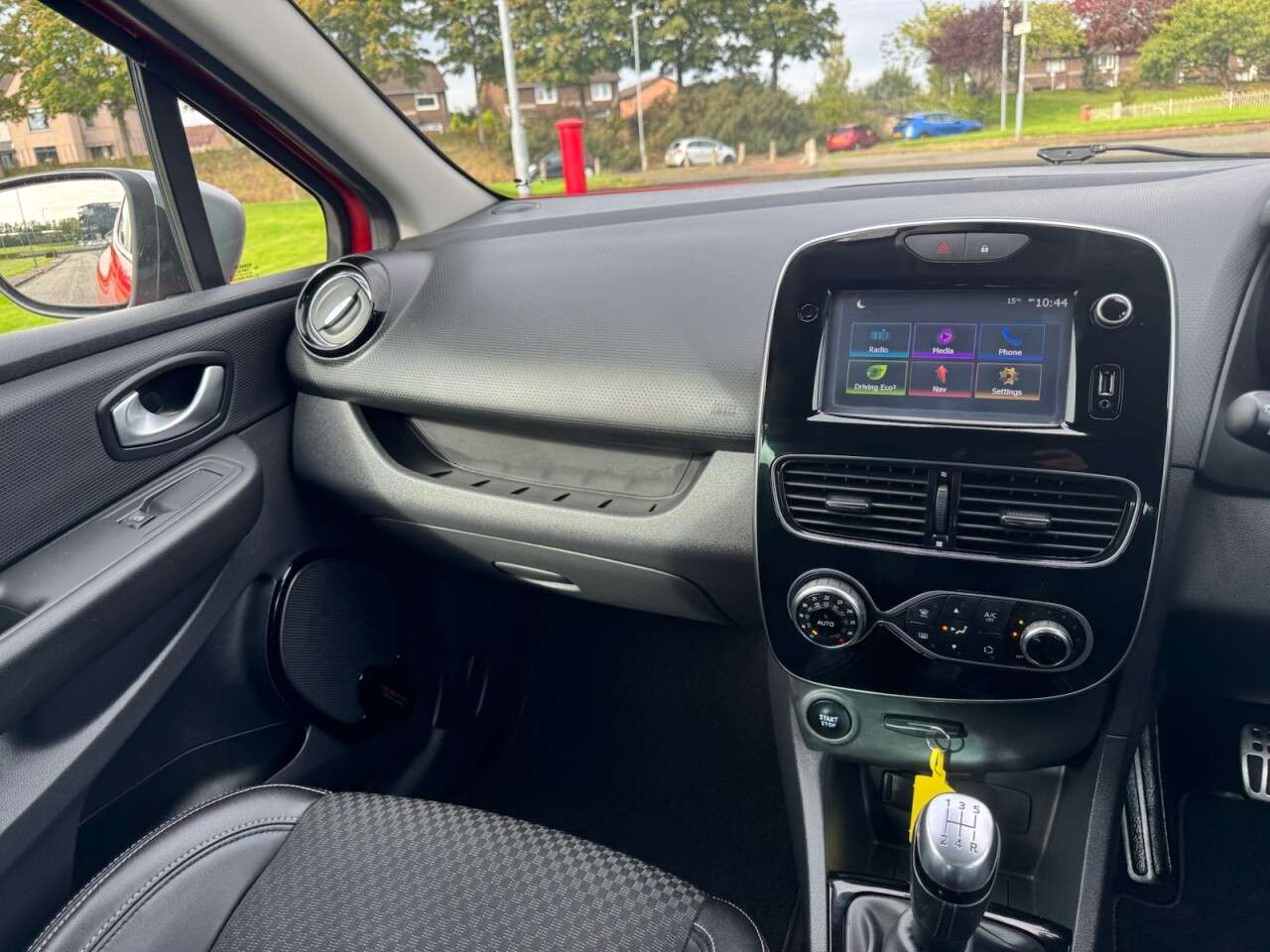 2018 RENAULT CLIO 2018 RENAULT CLIO