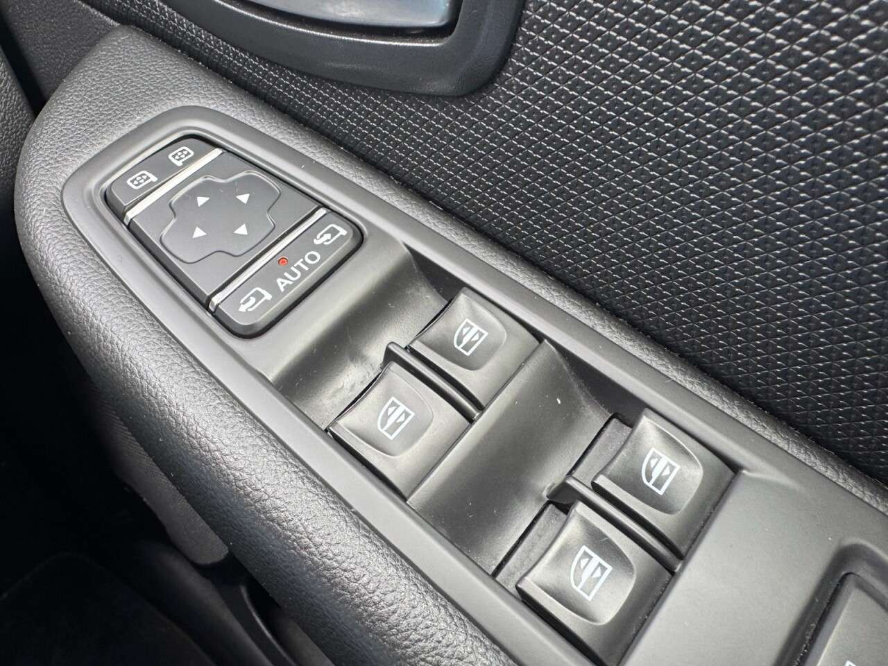 2018 RENAULT CLIO 2018 RENAULT CLIO